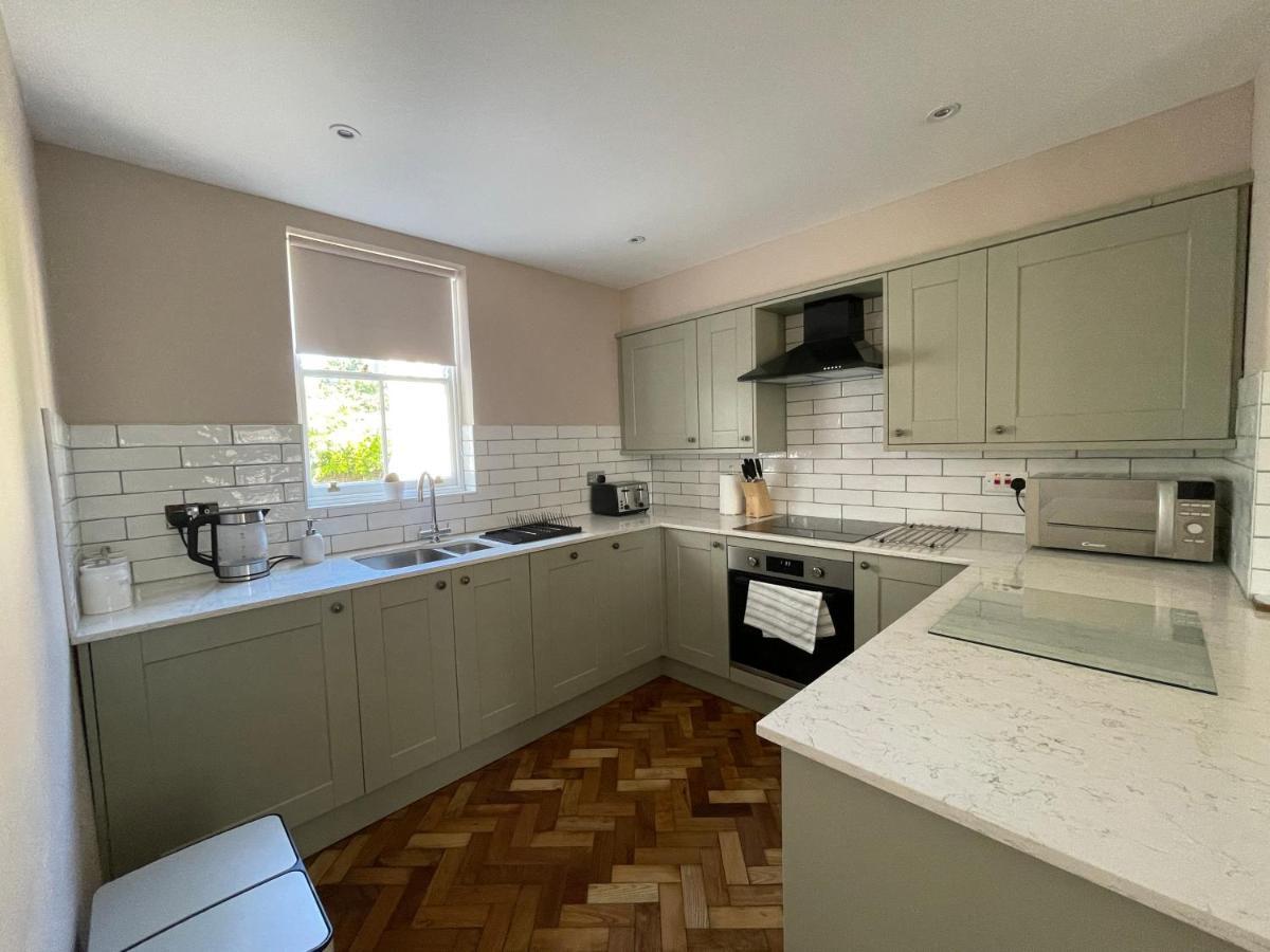 Cathedral View Apartment, Flat 4 Bury St. Edmunds ภายนอก รูปภาพ