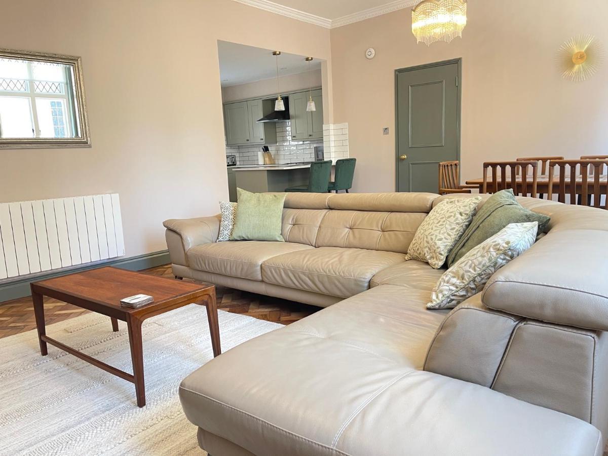 Cathedral View Apartment, Flat 4 Bury St. Edmunds ภายนอก รูปภาพ