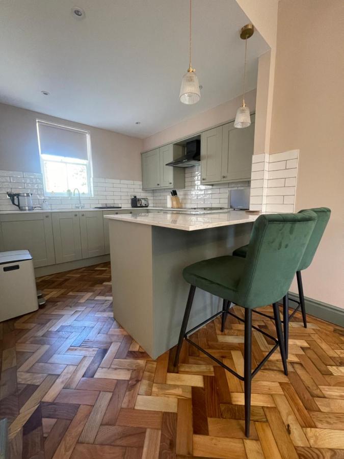 Cathedral View Apartment, Flat 4 Bury St. Edmunds ภายนอก รูปภาพ