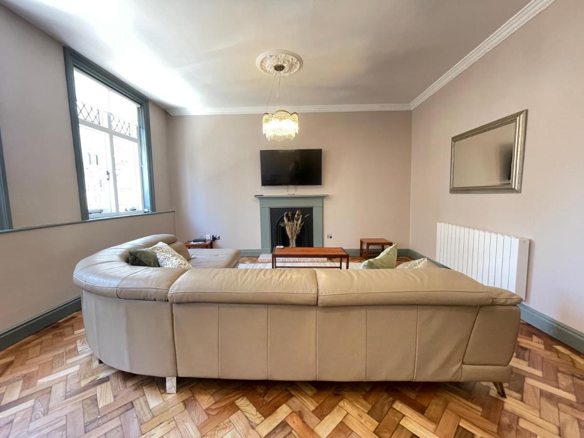 Cathedral View Apartment, Flat 4 Bury St. Edmunds ภายนอก รูปภาพ