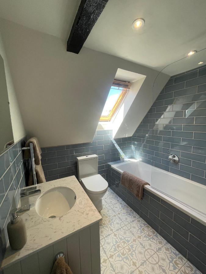 Cathedral View Apartment, Flat 4 Bury St. Edmunds ภายนอก รูปภาพ